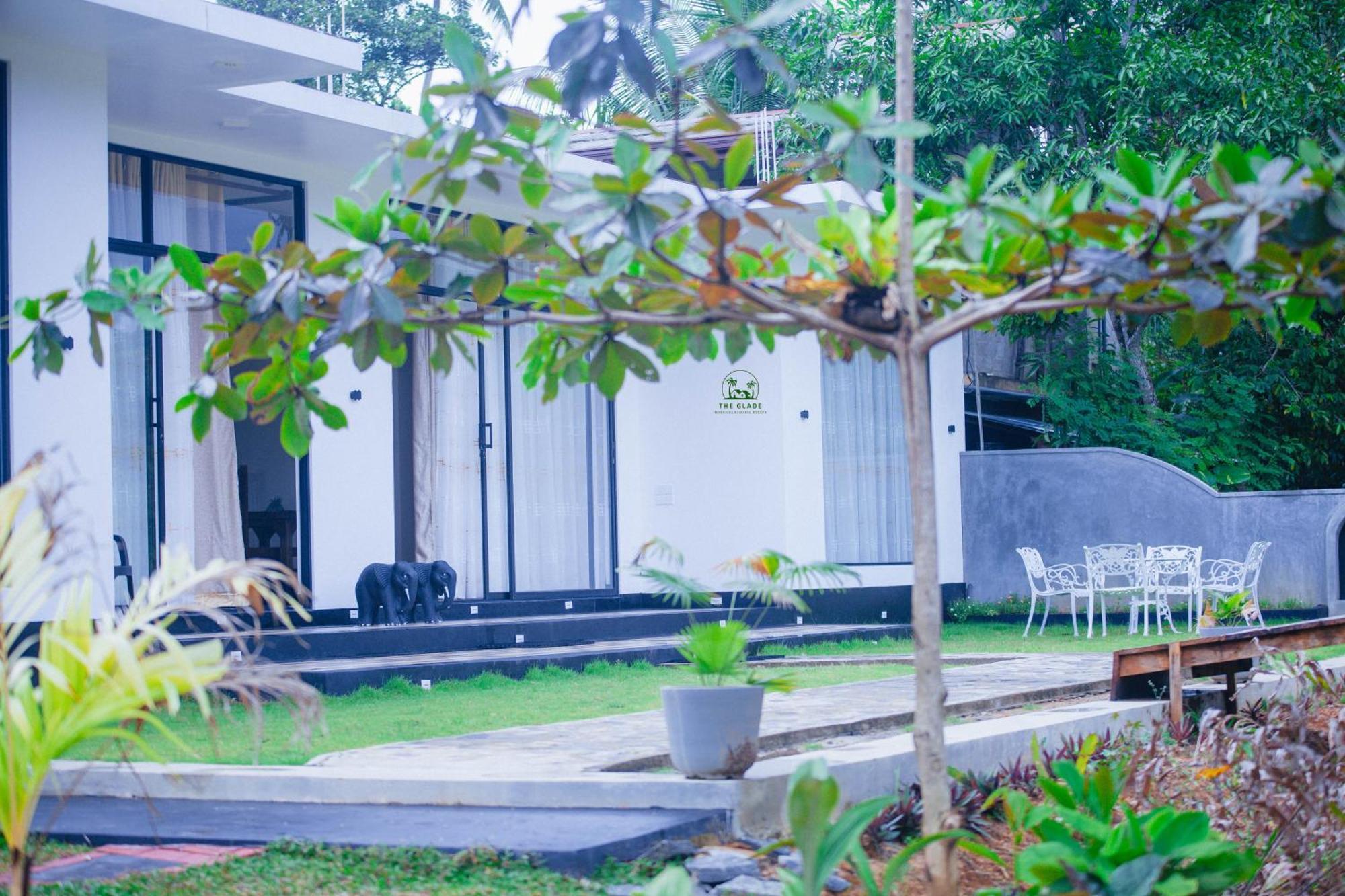 The Glade Aparthotel Weligama Exterior photo